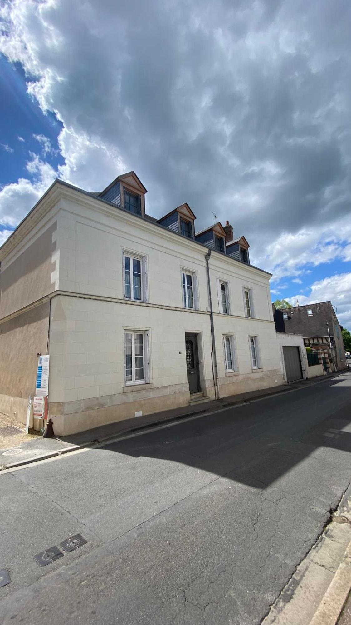 La Leonardine A Deux Pas Du Chateau Royal Amboise Exterior photo