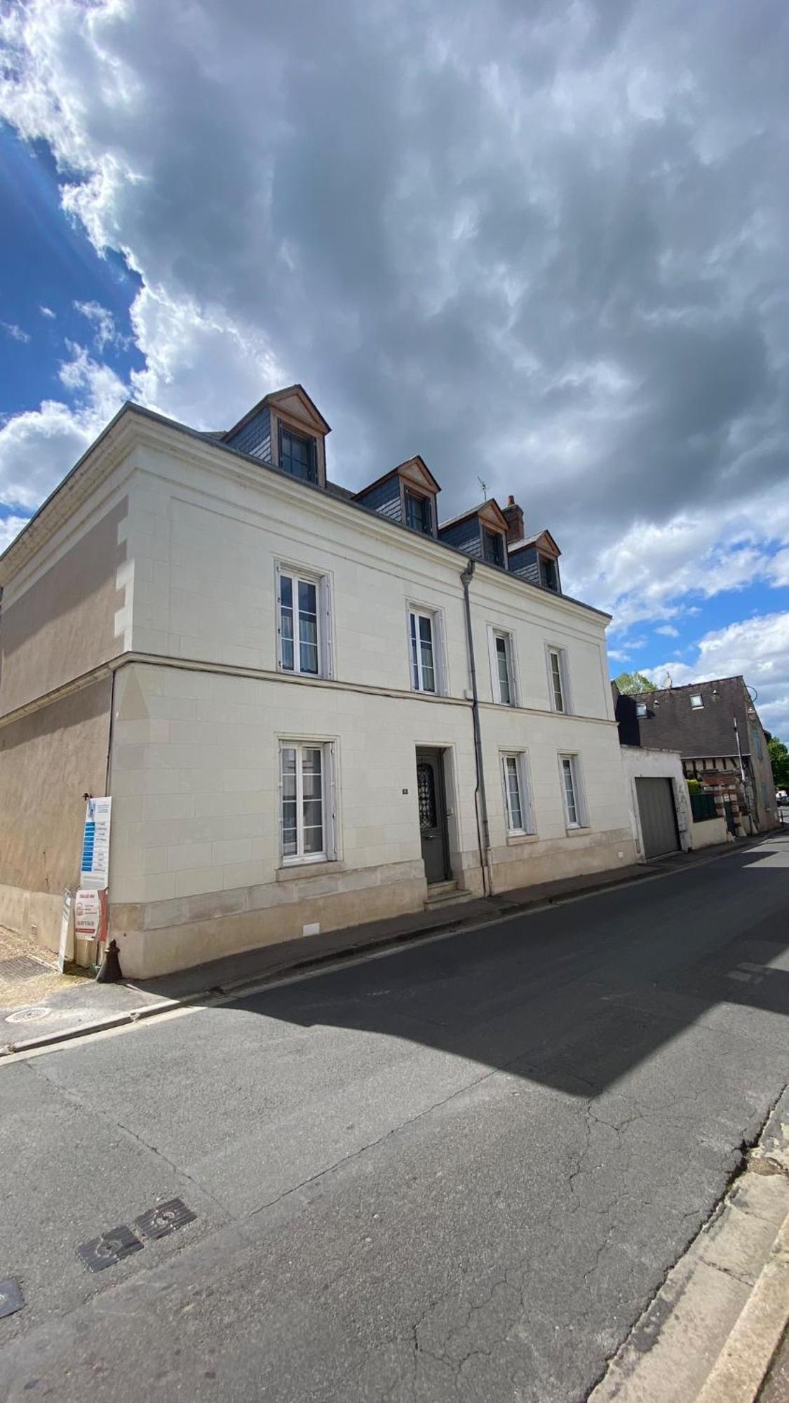 La Leonardine A Deux Pas Du Chateau Royal Amboise Exterior photo